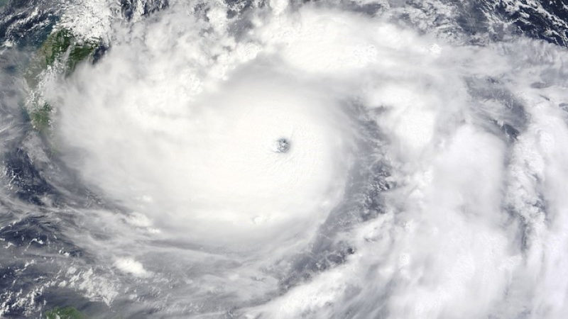 Прохождение тайфуна Хиннамнор находится на постоянном контроле