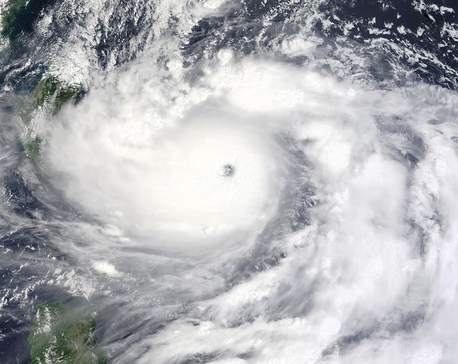 Прохождение тайфуна Хиннамнор находится на постоянном контроле