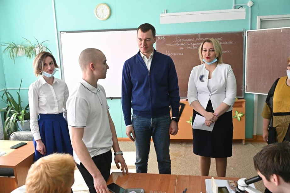 Михаил Дегтярев с рабочим визитом находится в Николаевском районе